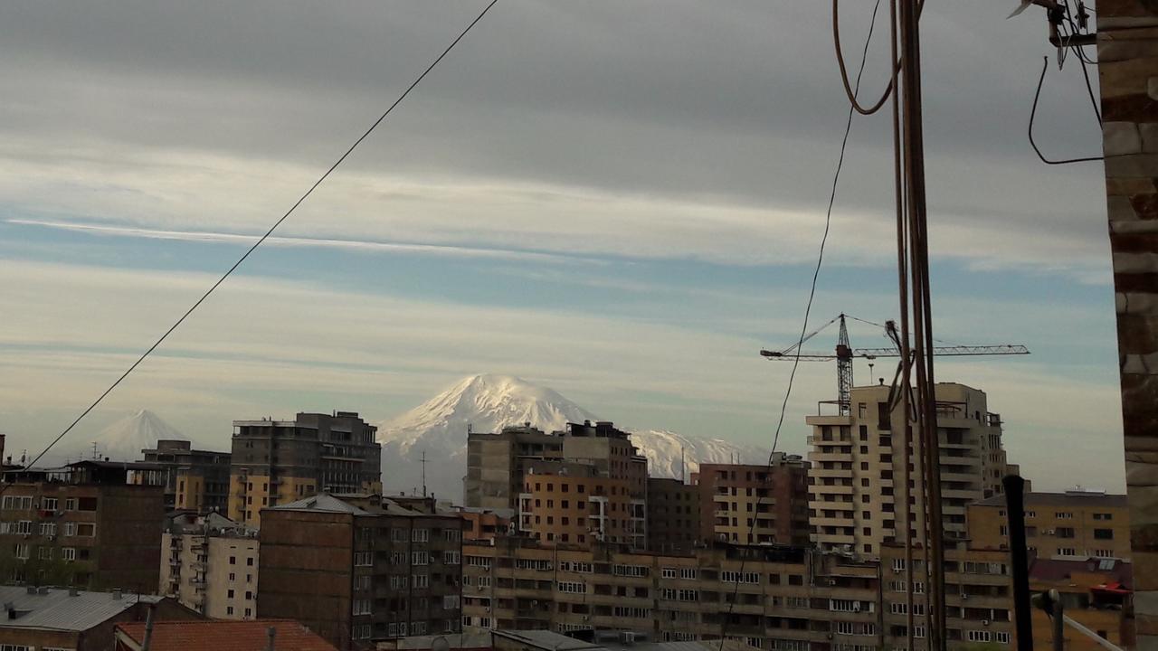 Gevorg'S Appartment Erivan Dış mekan fotoğraf